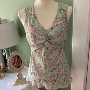 Violet & Claire Sleeveless Blouse